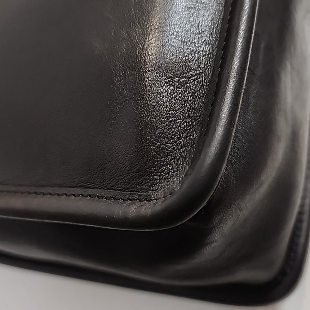 SOLD Vintage Coach Black/Brass Willis #9927 - Picture 14 of 17